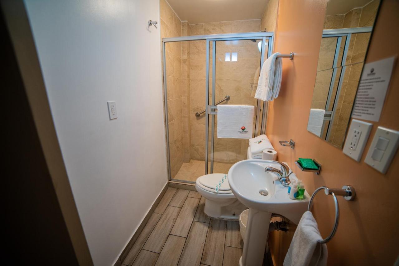 California Comfort & Hotel 3*