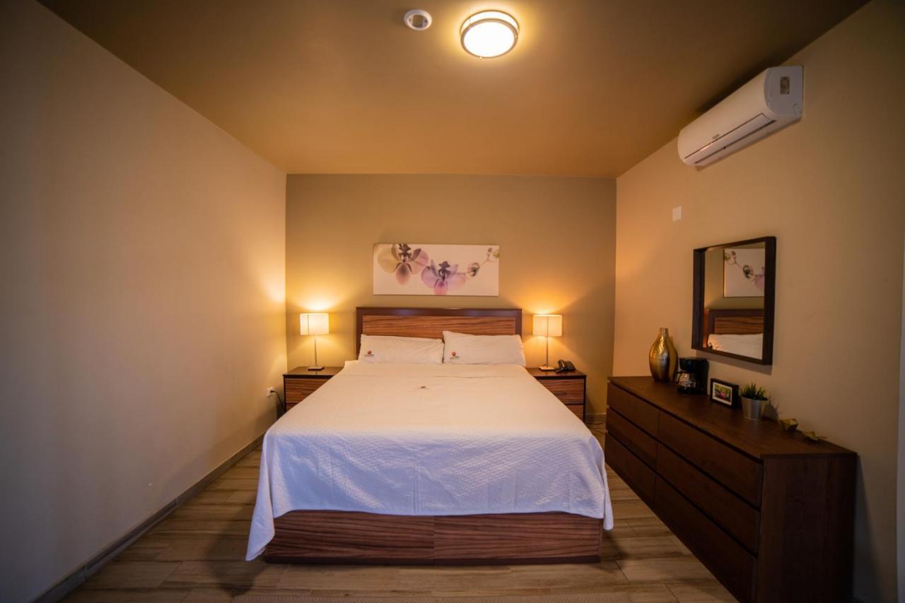 Hotel California Comfort & 3*